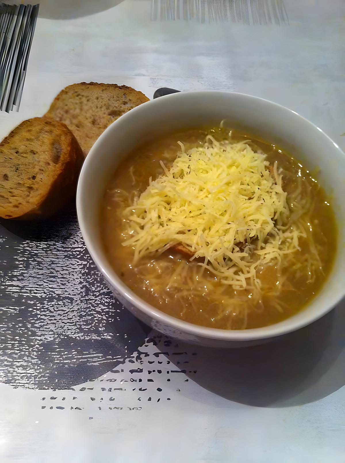 recette Soupe à l'oignon maison