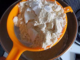 recette Macarons à la mousse au chocolat et piment d'Espelette