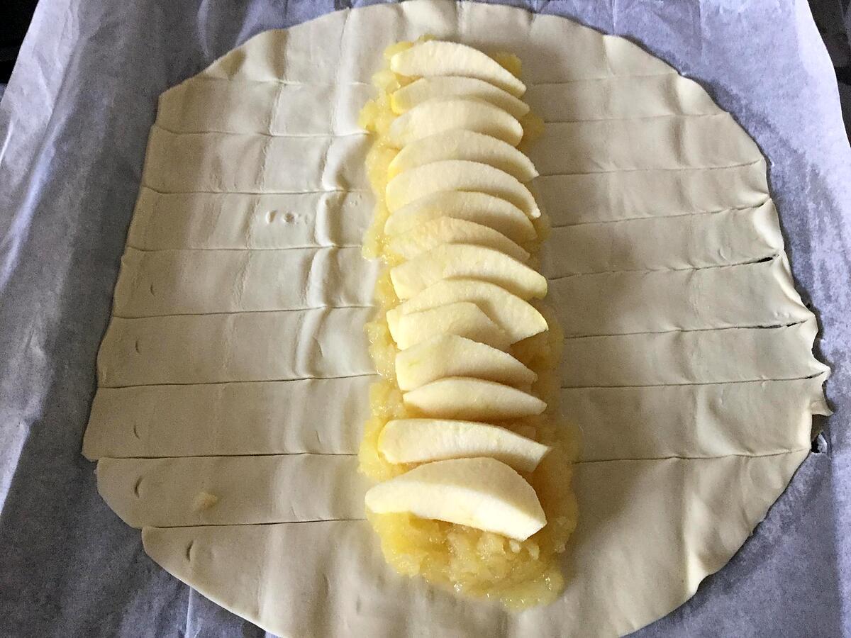 recette FEUILLETEE POMME/CANNELLE