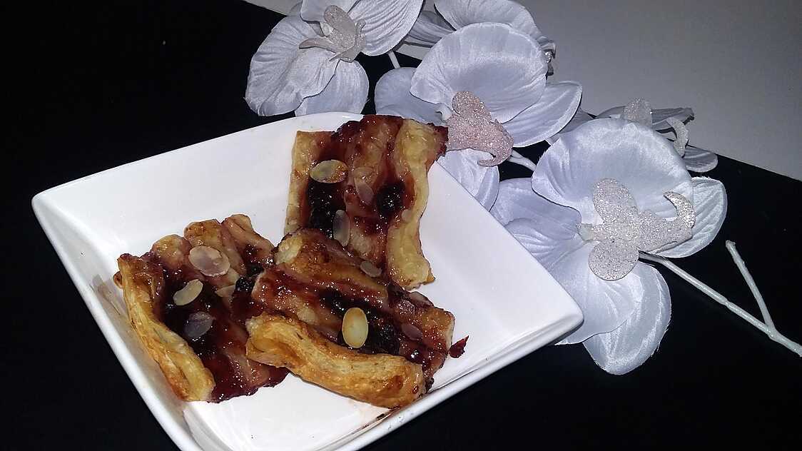 Recette de Viennoiseries confiture de cerise amandes