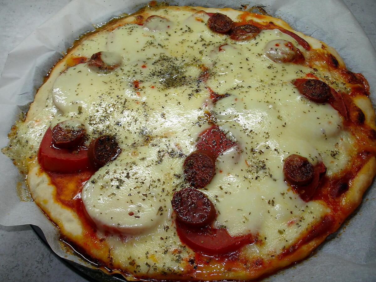 recette Pizza au chorizo et à la  mozzarella