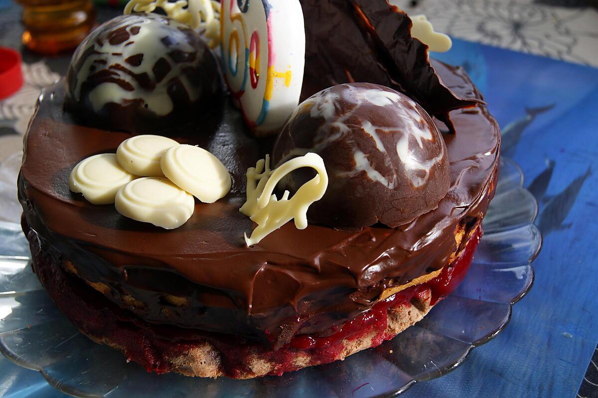 recette Gâteau Framboise/ chocolat et son Miroir au chocolat