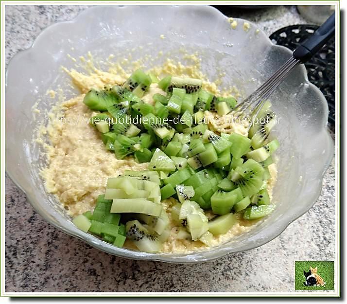 recette Cake aux kiwis, à base de farine - levure, gonflé et moelleux