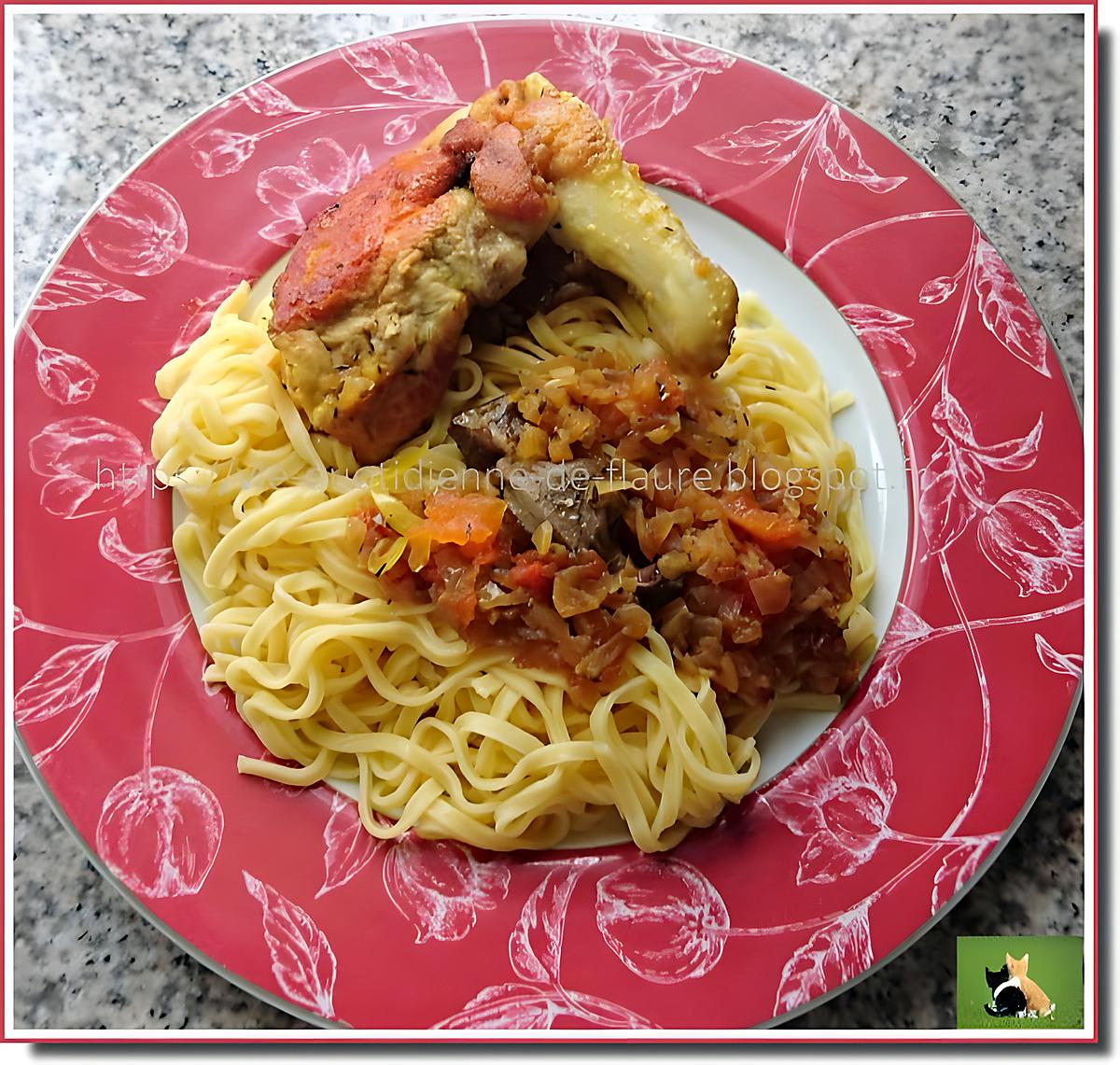 recette Cari de poulet, curcuma - gingembre, sur un lit de fettuccini