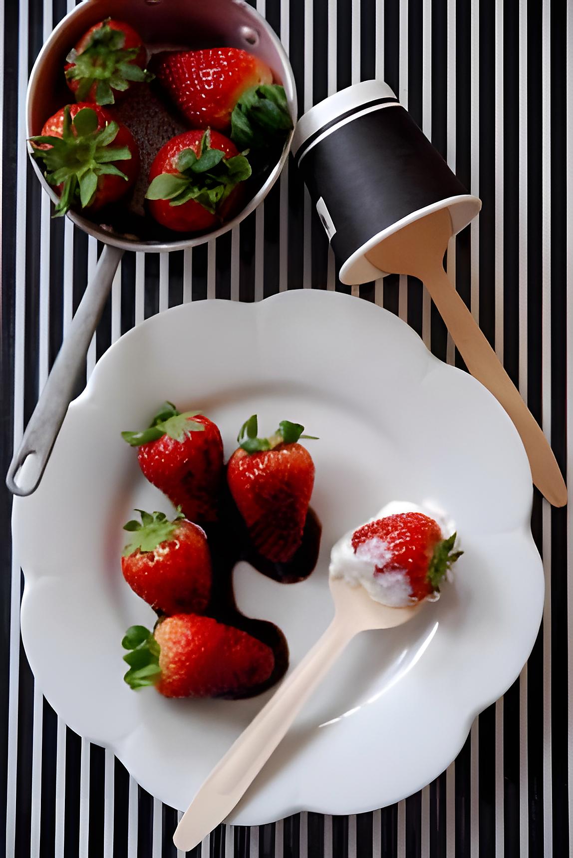 recette Fraises à la mousse de caramel balsamique