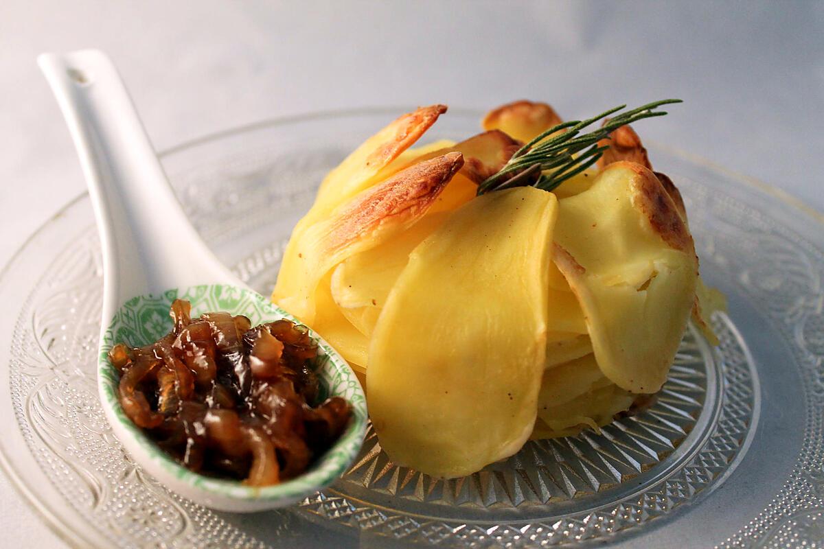 recette Gratin de pommes de terre et confit d'oignons