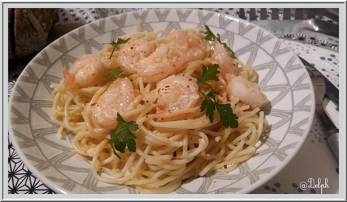 recette Spaghetti aux crevettes, sauce crémeuse à l'ail et au paprika