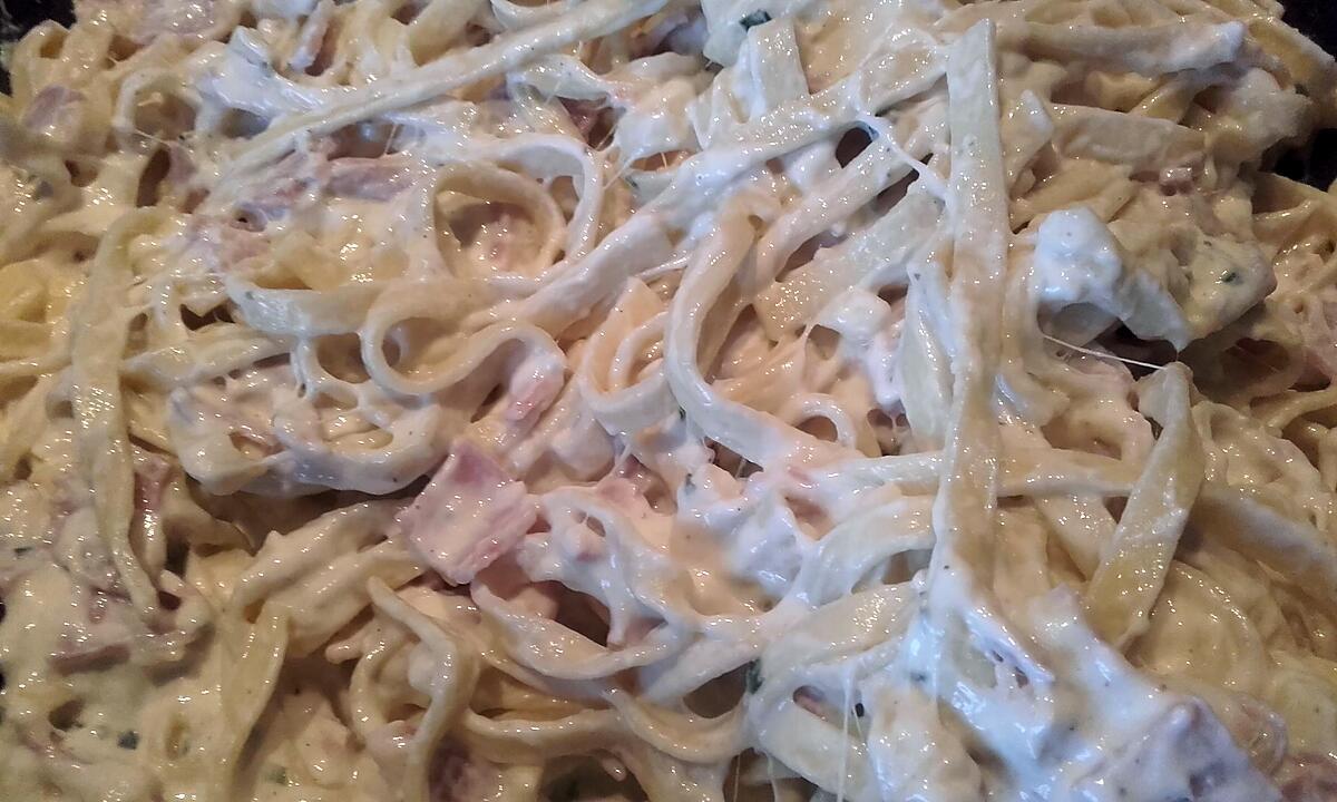 recette Tagliatelles aux 3 fromages et jambon blanc