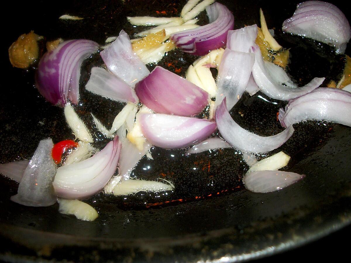 recette SAUTÉ DE POISSON AUX POIVRONS TRICOLORES