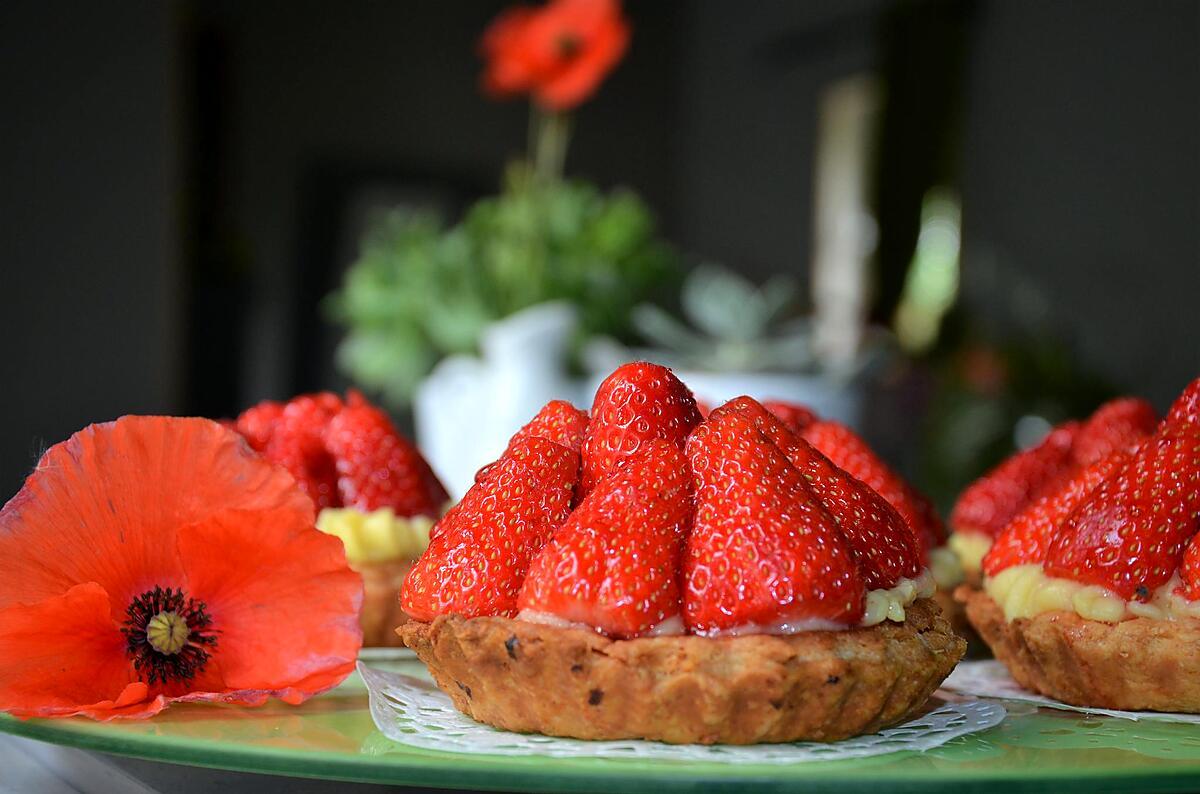 recette Tartelettes aux fraises et au sirop de coquelicot maison