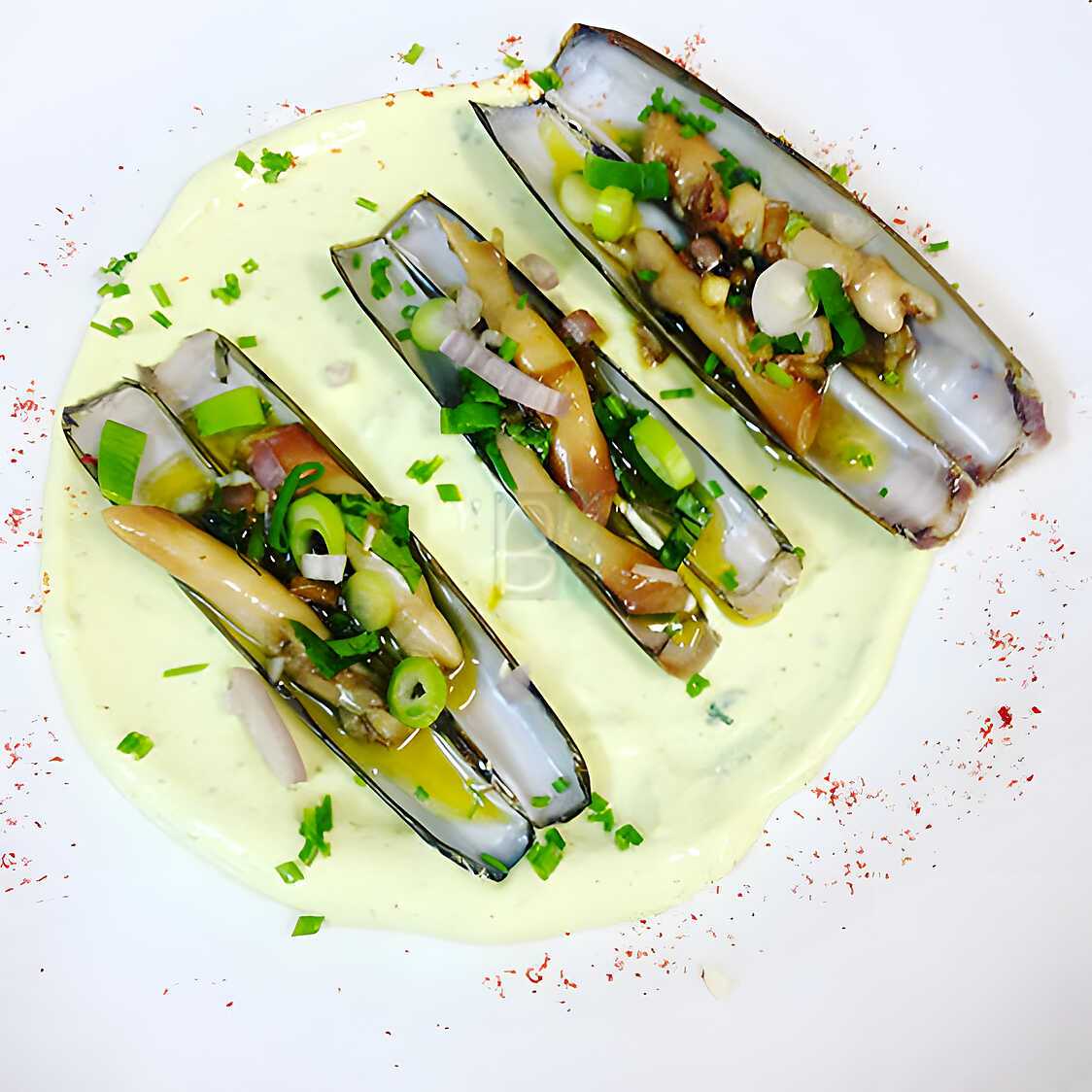 Les couteaux marinés au basilic