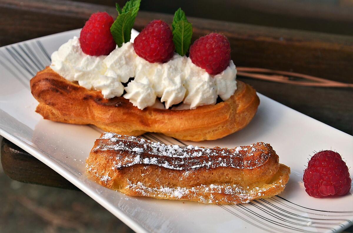 recette éclairs framboises crème fouettée