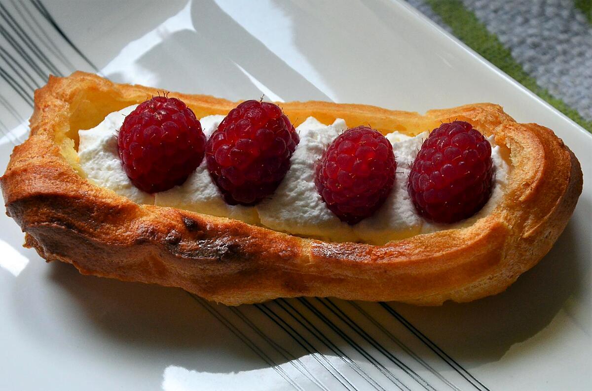 recette éclairs framboises crème fouettée