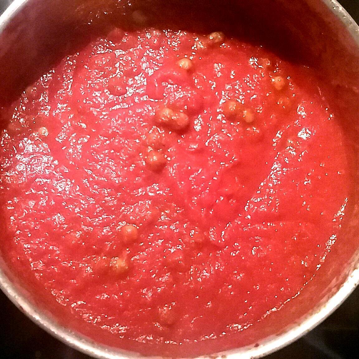 recette Sauce  tomate pour la Pasta al forno sans viande hachée  ( pâtes au four)