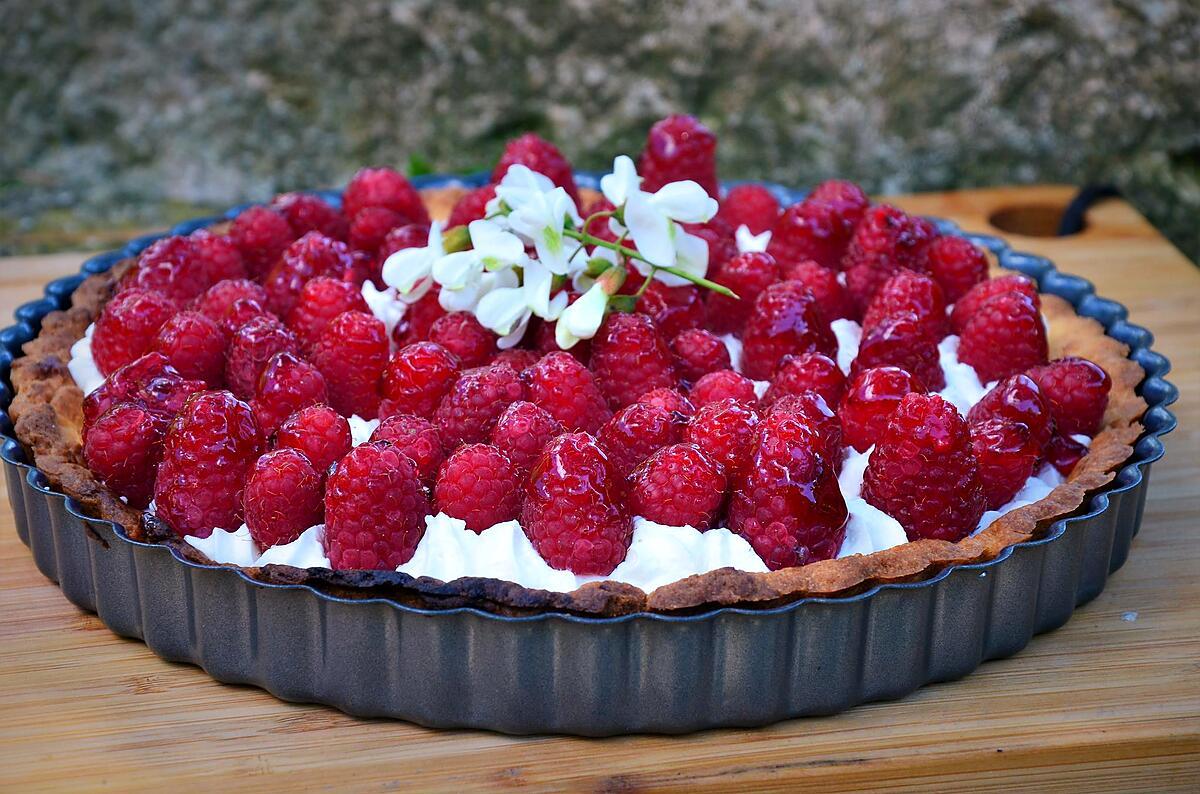 recette Tarte aux framboises sur crème fouettée