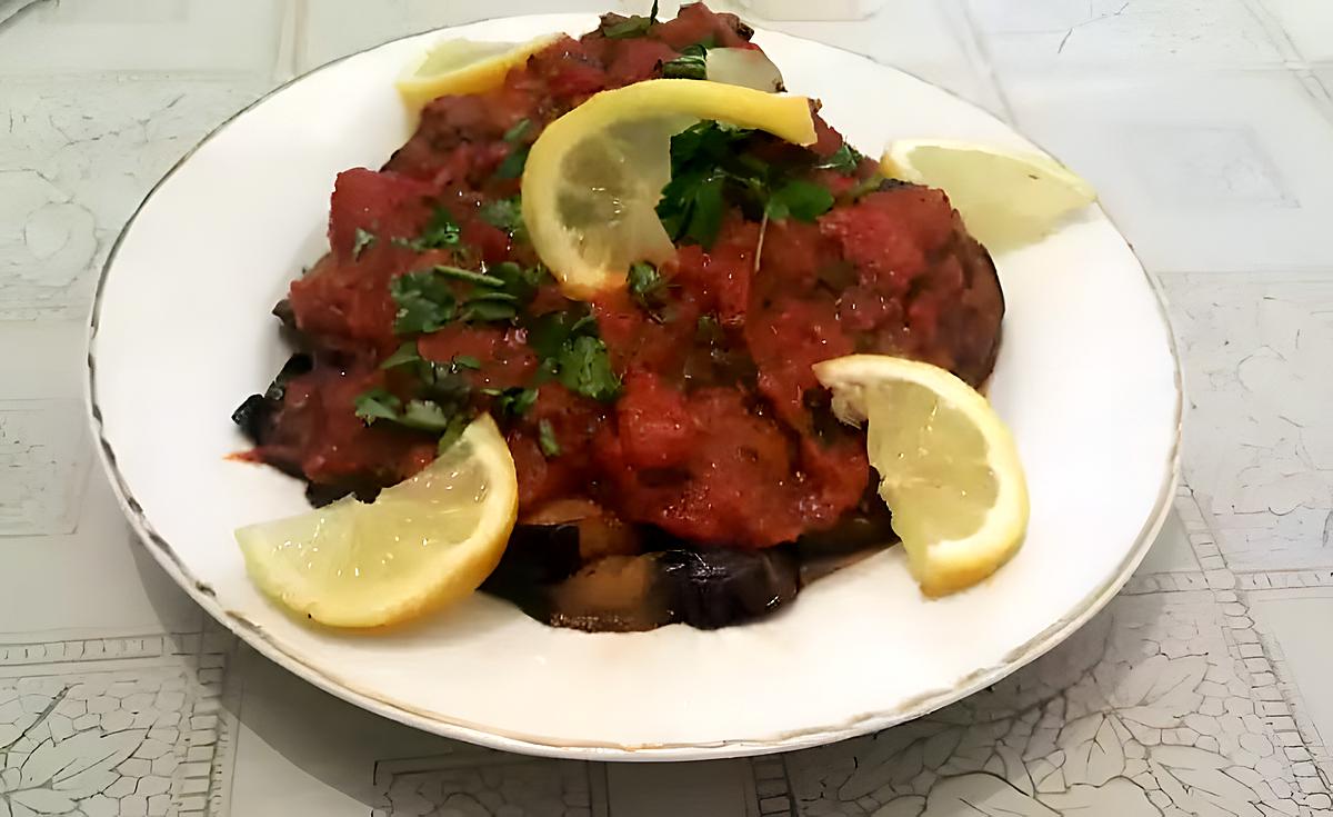 recette AUBERGINES A LA SAUCE TOMATE