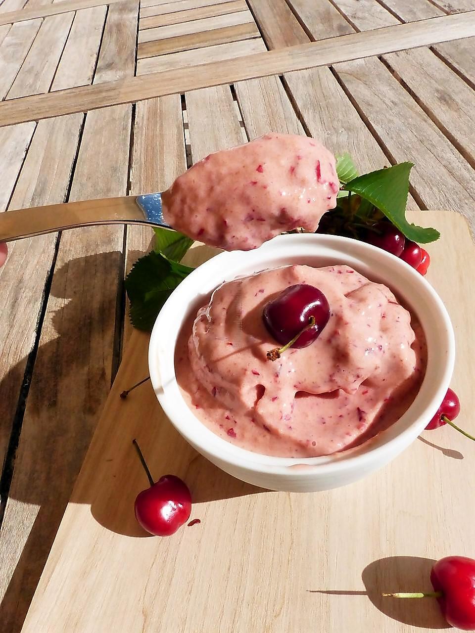 recette Yaourt glacé aux cerises ou frozen yogurt