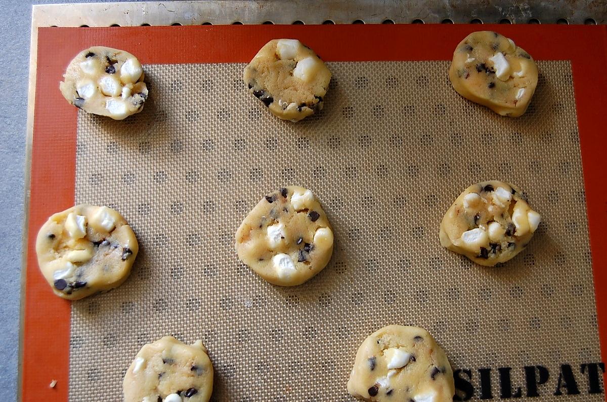 recette Cookies moelleux aux minis marshmallows us du blog cccuisine.over-blog.com