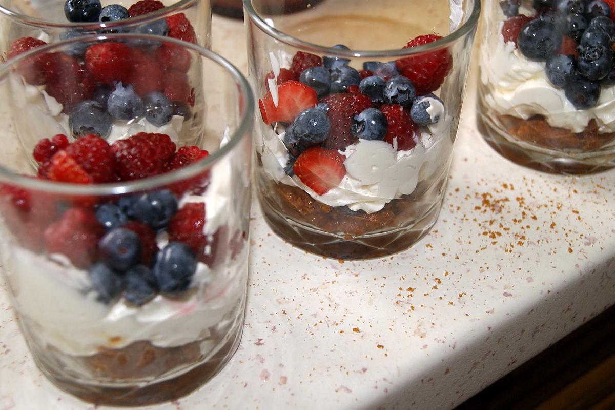 recette Tiramisu aux fruits rouges et spéculoos