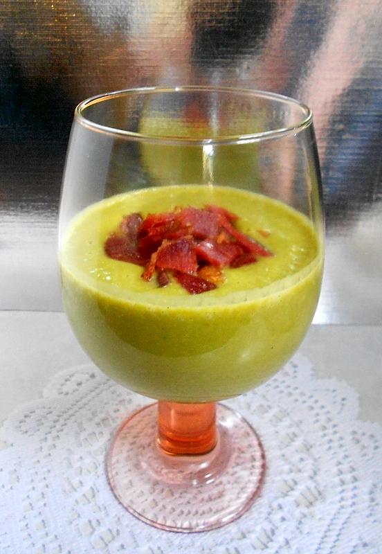 recette velouté de petits pois menthe, et jambon croustillant