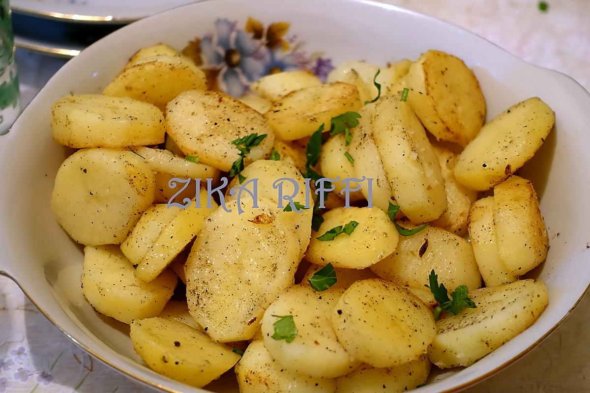 recette POMMES DE TERRE SAUTÉES A L'AIL