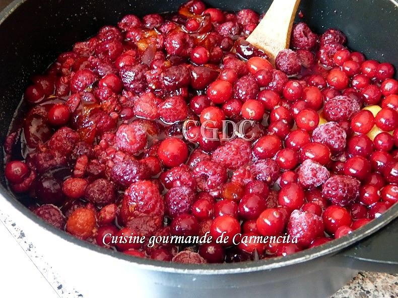 recette Confiture de fruits rouges cranberrie framboise prune