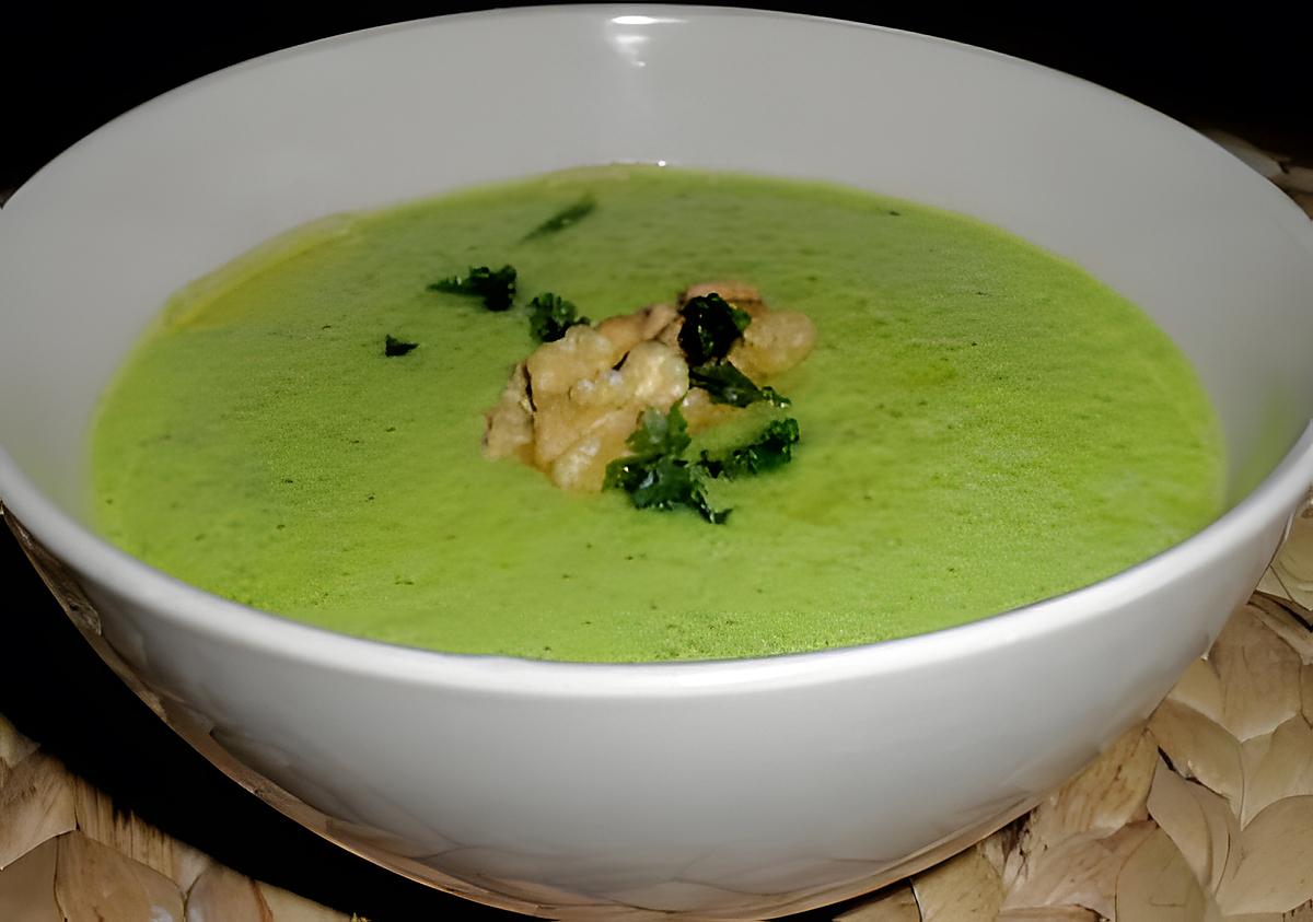 recette Velouté de Courgettes au Chèvre Frais, Persil & Huile de Noix