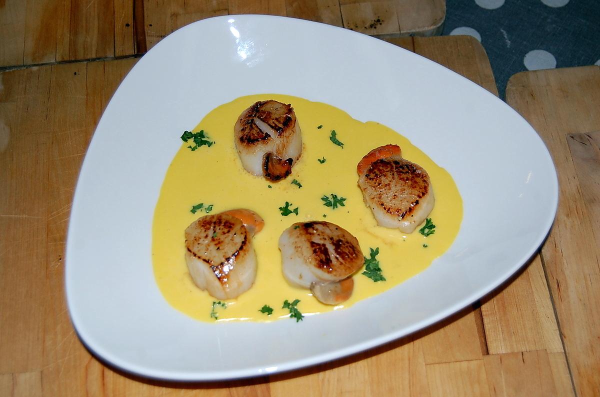 recette Nage de St Jacques au champagne du blog cccuisine.over-blog.com