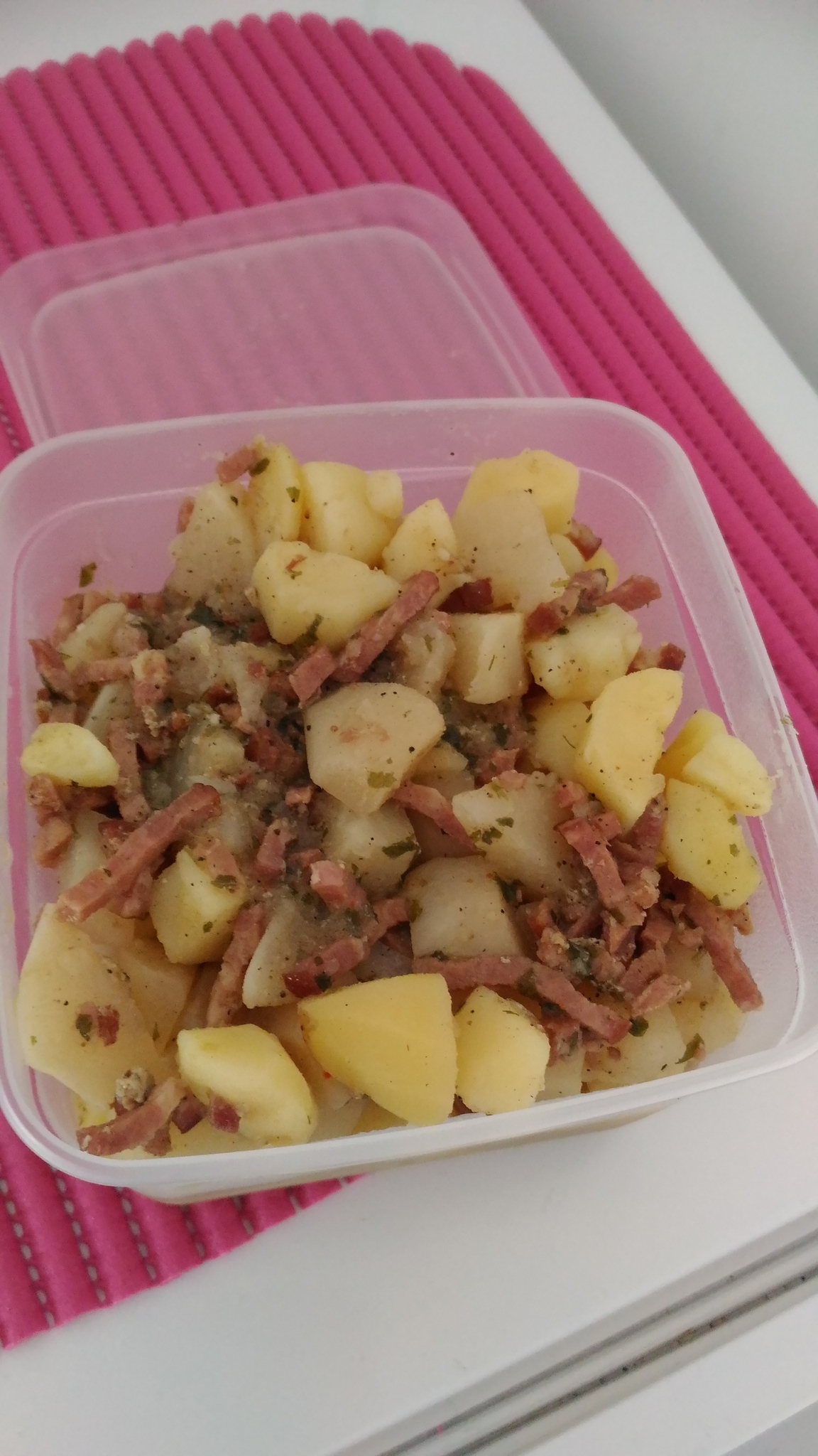 recette RAGOUT DE NAVET AUX JAMBON ET POMMES DE TERRE