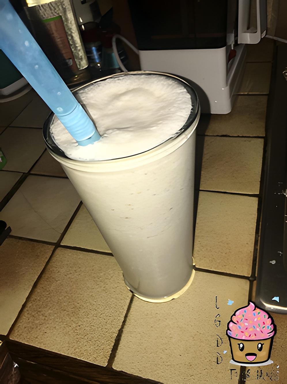 recette MILKSHAKE À LA BANANE