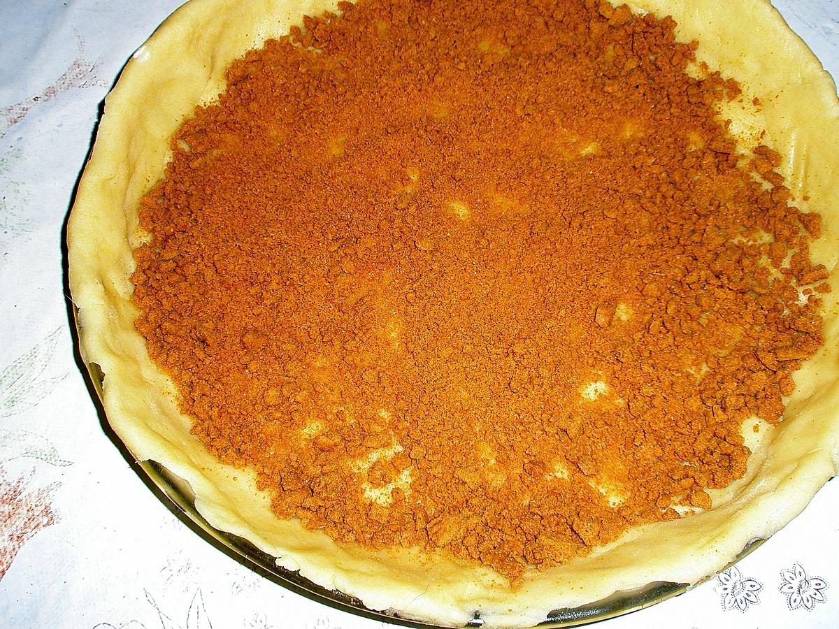 recette Tarte amandine à la rhubarbe façon crumble