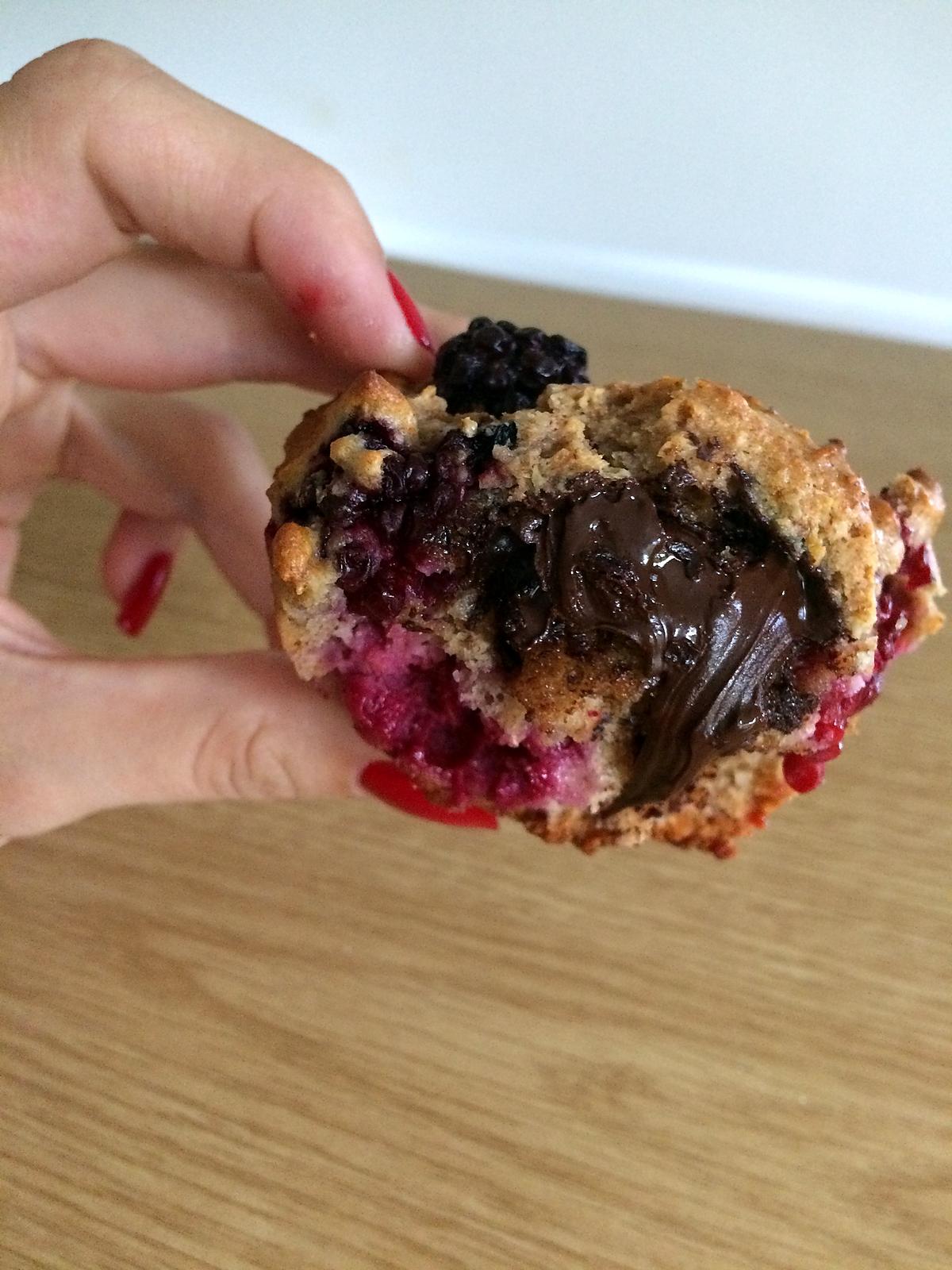 recette Muffins purée d'amandes & à la mûre