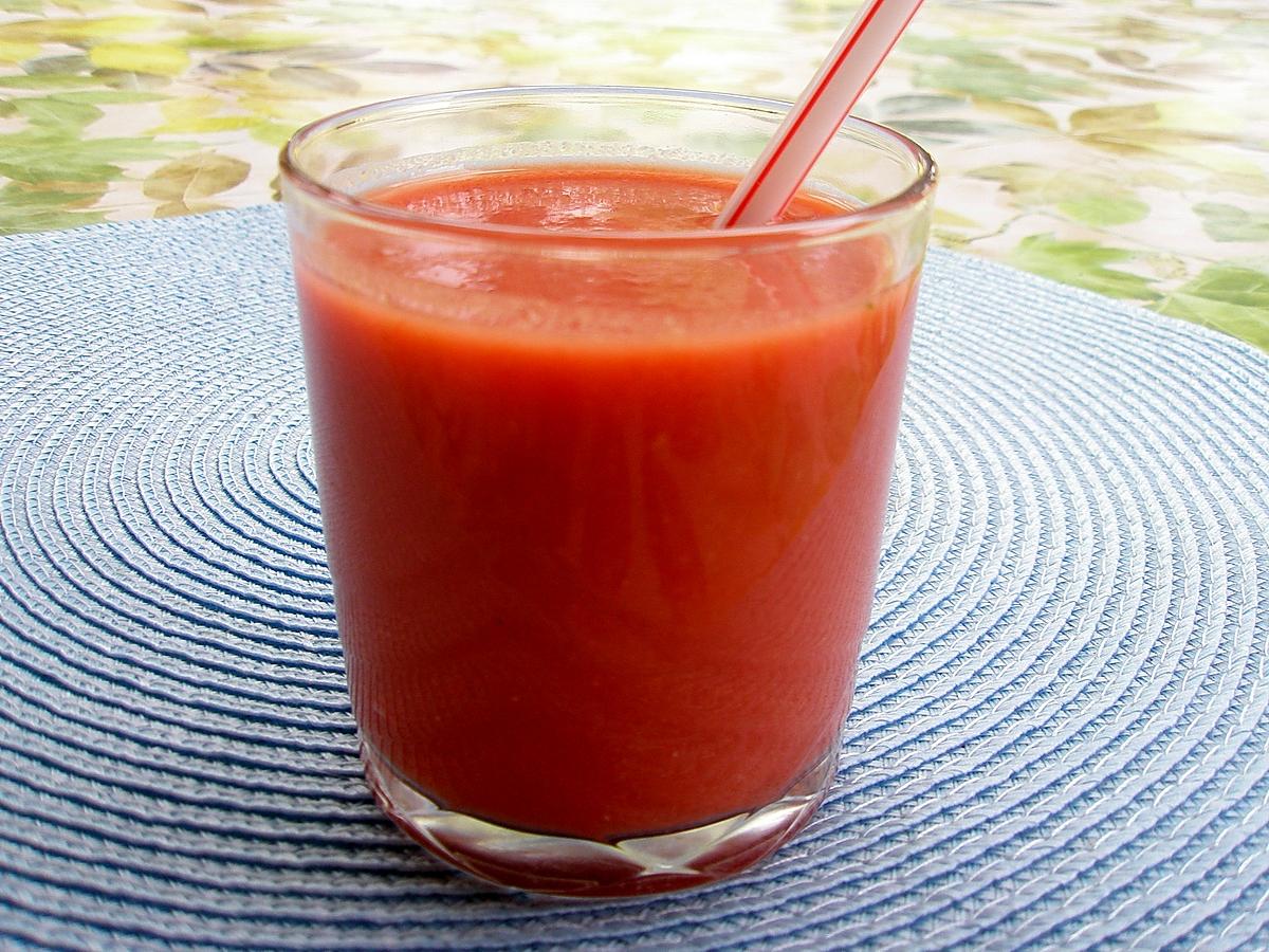 recette Soupe froide de tomates façon gaspacho