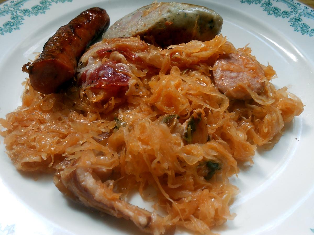 recette CHOUCROUTE A "LA POLONAISE"