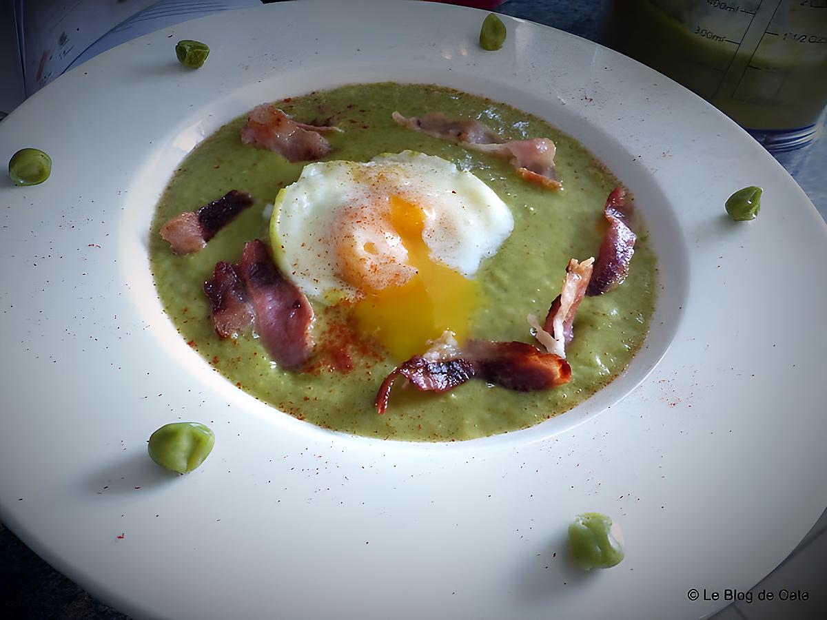 recette Crème de petits pois, œuf poché et bacon croustillant