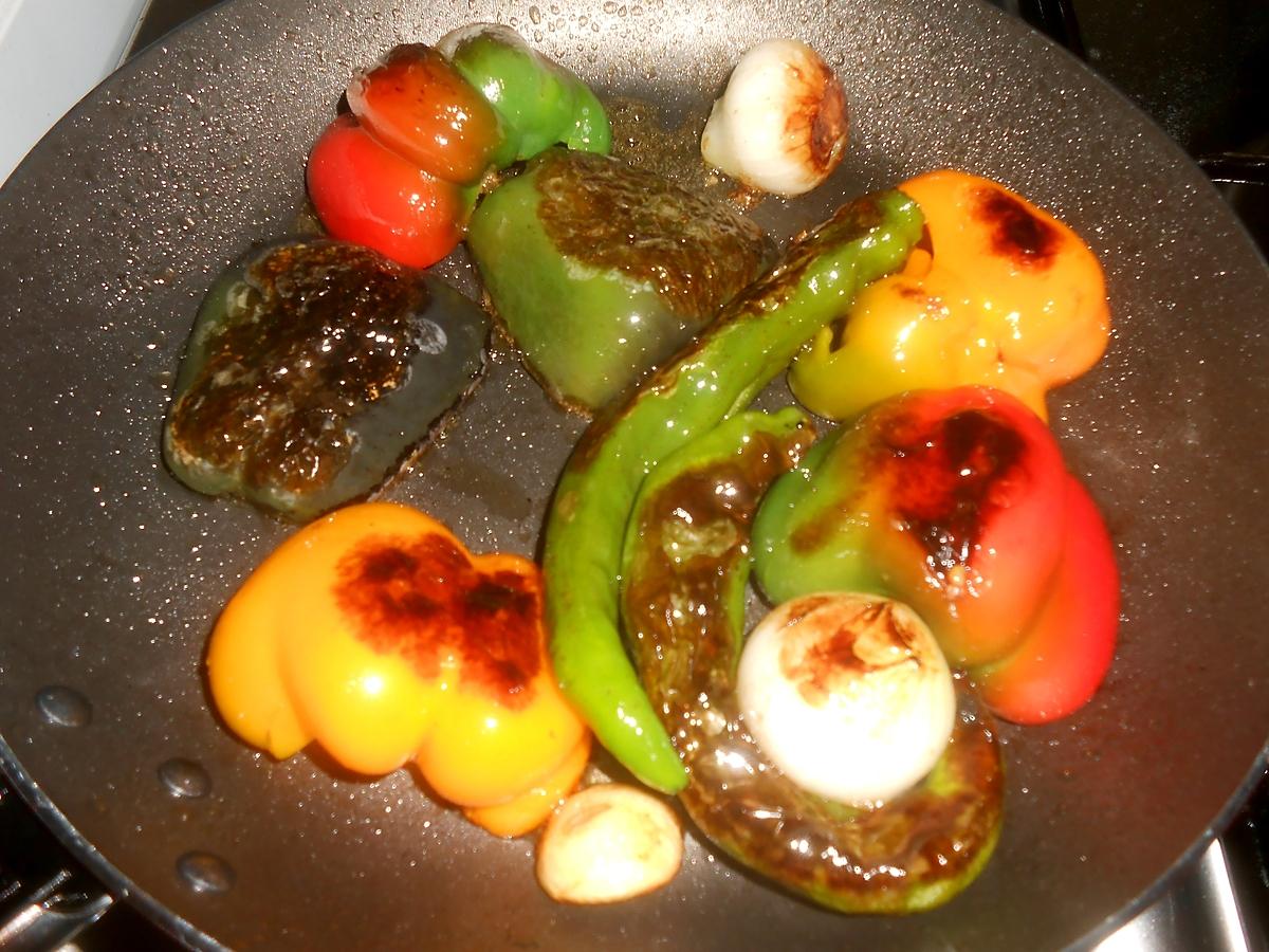 recette TRIO DE POIVRONS ET PETITS PIMENTS DOUX