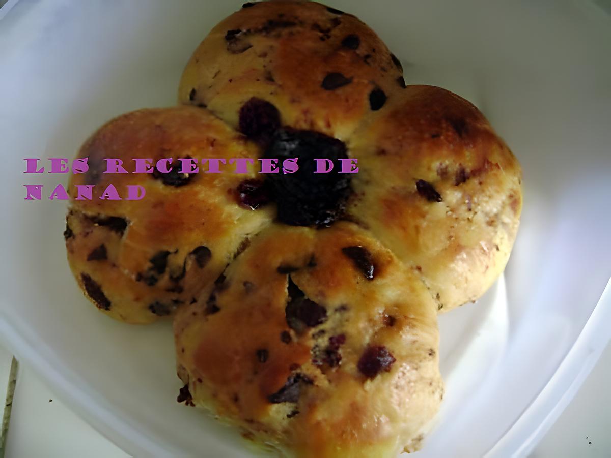 recette Pains trèfle(cranberries-pepites de chocolat)