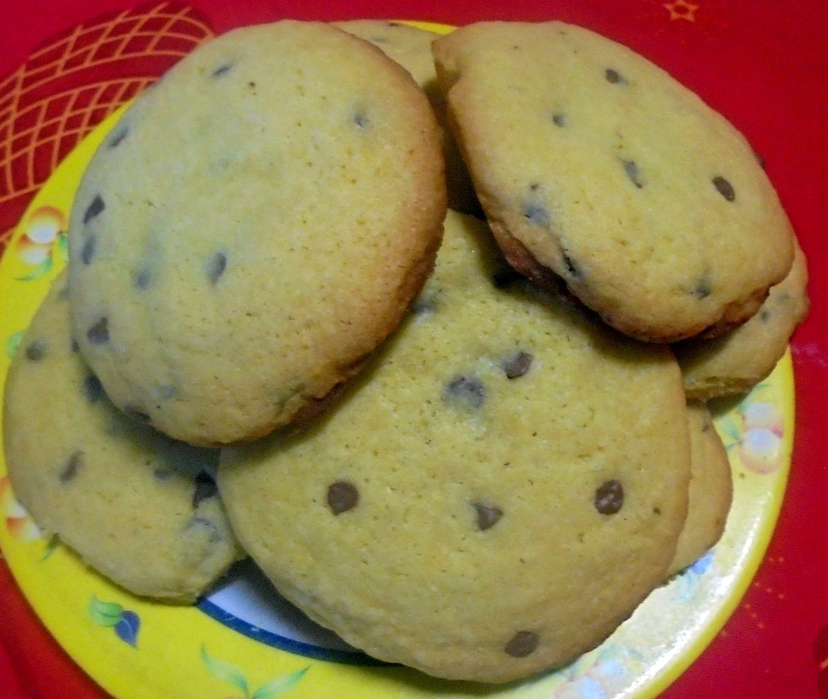 recette Cookies à la farine de mais & pépites de chocolat