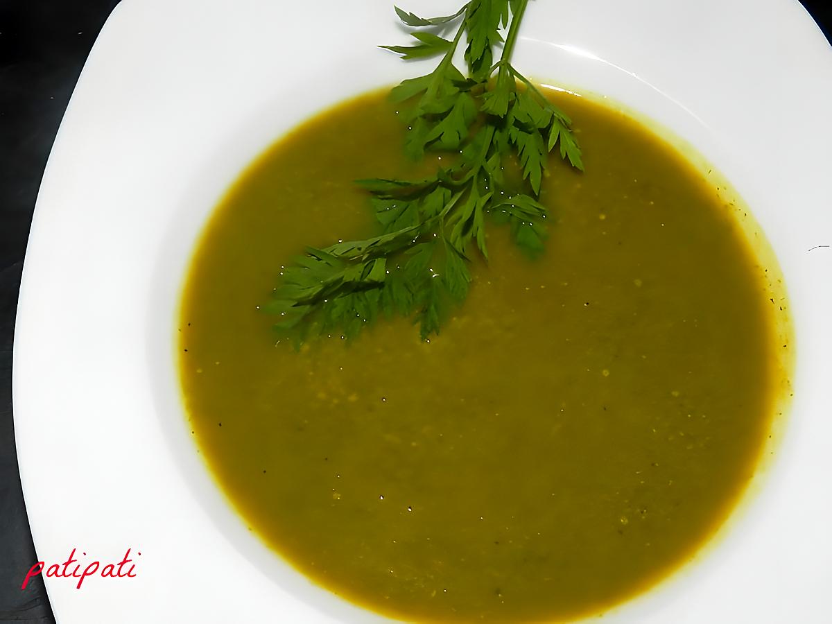 recette Potage aux fanes de carottes-carottes et courgette