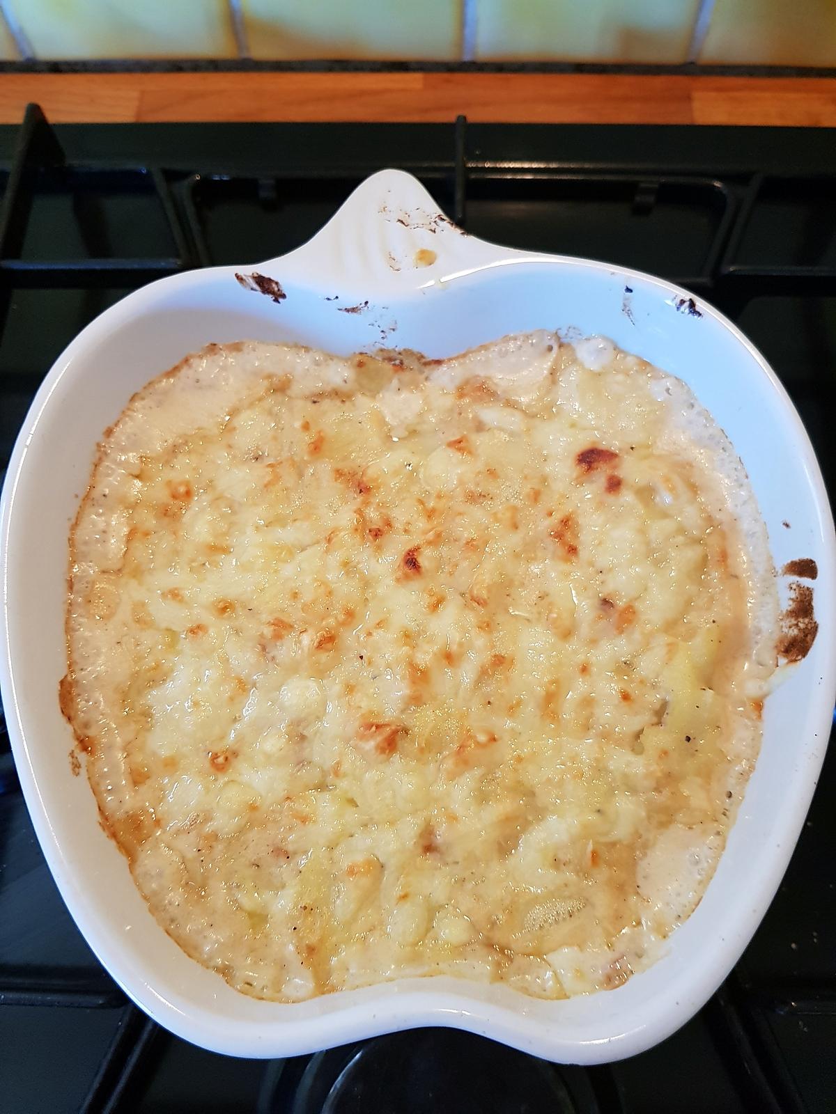recette Gratin de pommes de terre à l'ail