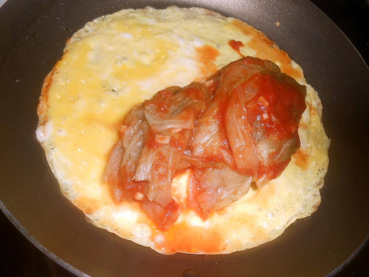 recette ENDIVES VAPEUR A LA SAUCE TOMATE EN OMELETTE