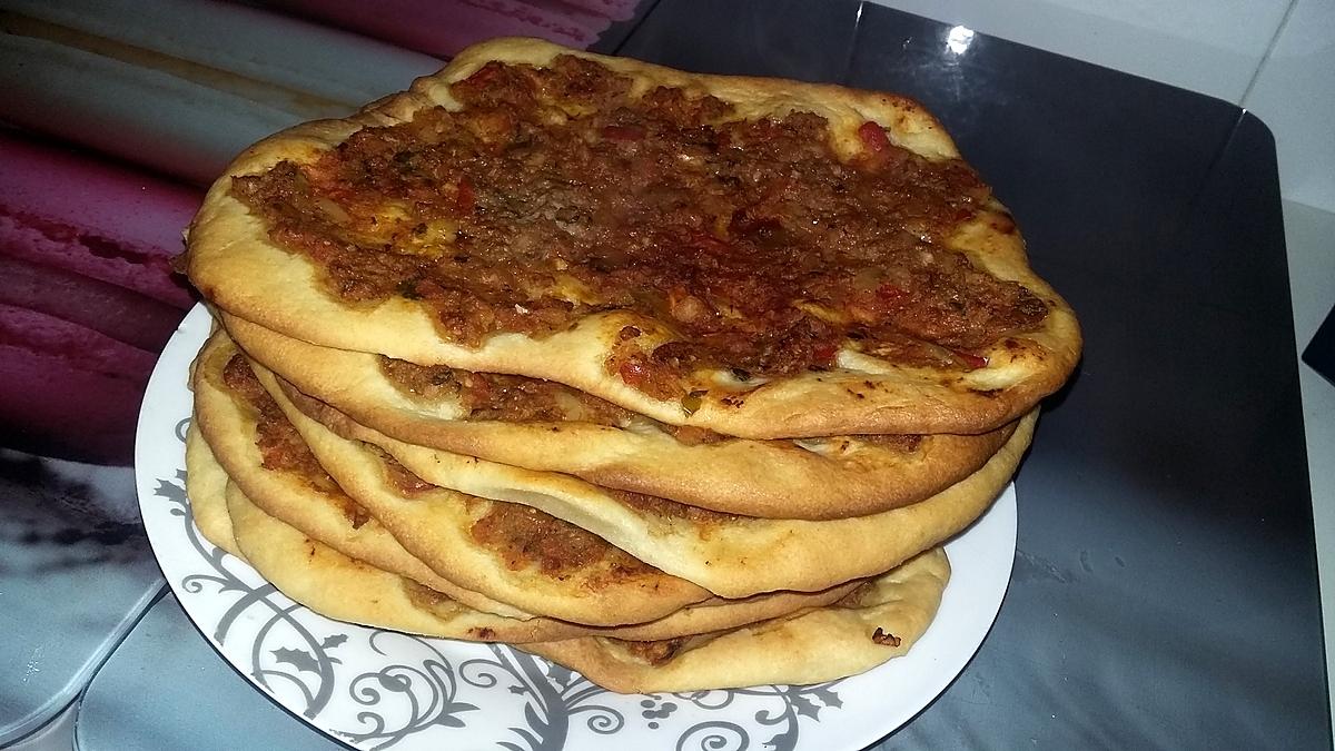 recette Pizza turc lhmacun