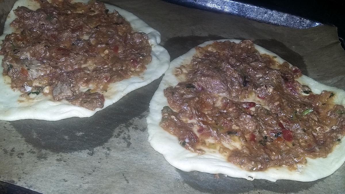 recette Pizza turc lhmacun