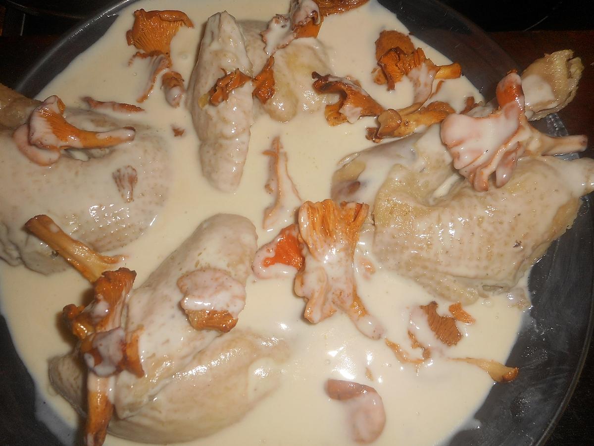 recette Poule sauce supreme aux girolles