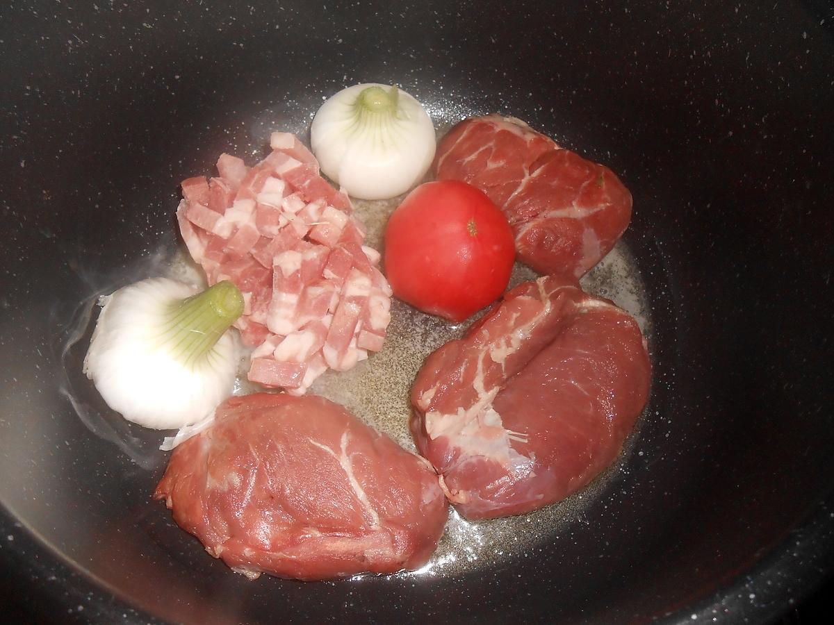 recette GIBELOTE DE JOUES DE PORC ET MOGETTES