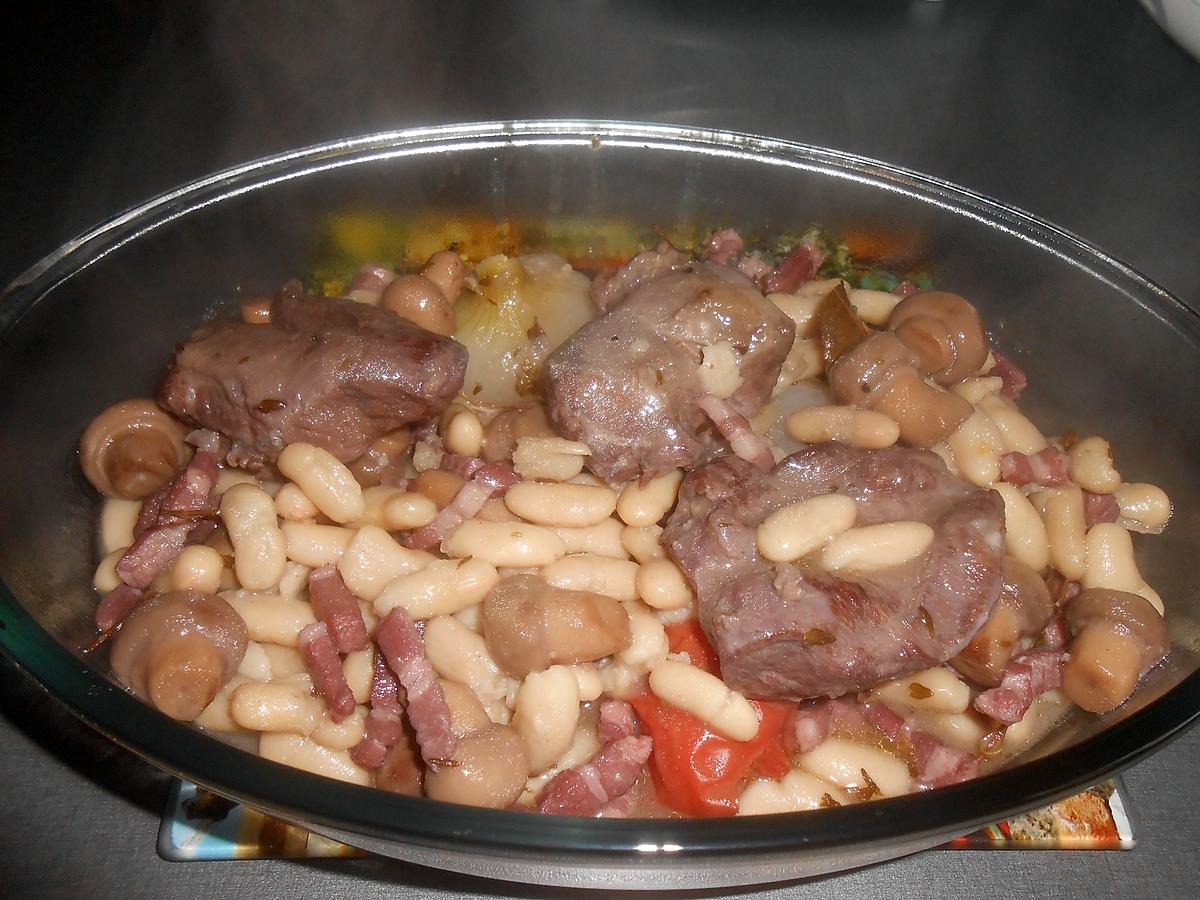 recette GIBELOTE DE JOUES DE PORC ET MOGETTES