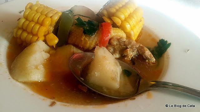 recette Le Sancocho  - Soupe au poulet, maïs et igname (plat national de Panama)