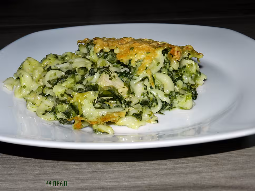 recette Le vert de la scarole pour donner un peu de couleur à ce plat de pâtes et poulet