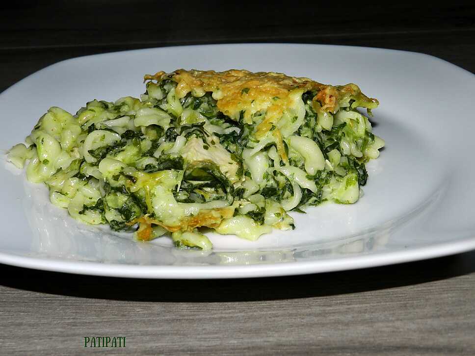 recette Le vert de la scarole pour donner un peu de couleur à ce plat de pâtes et poulet