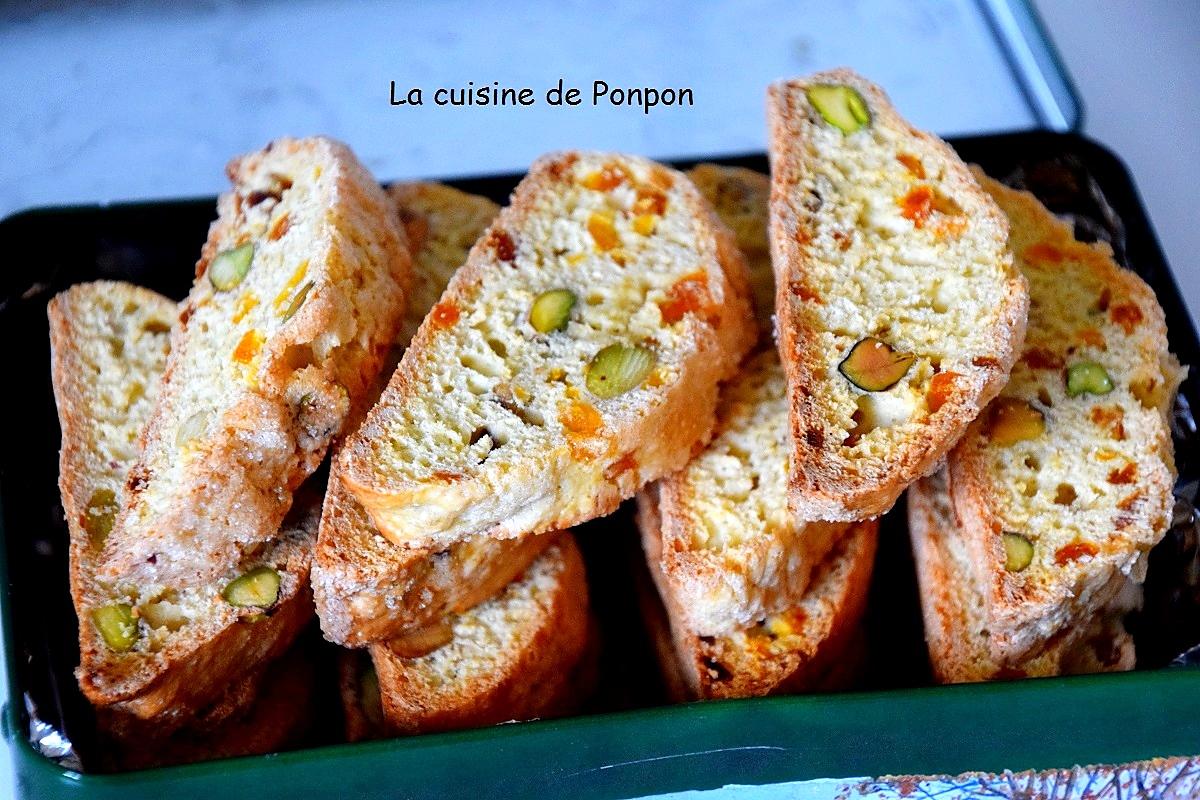 recette Biscotti aux pistaches et pépites d'abricots